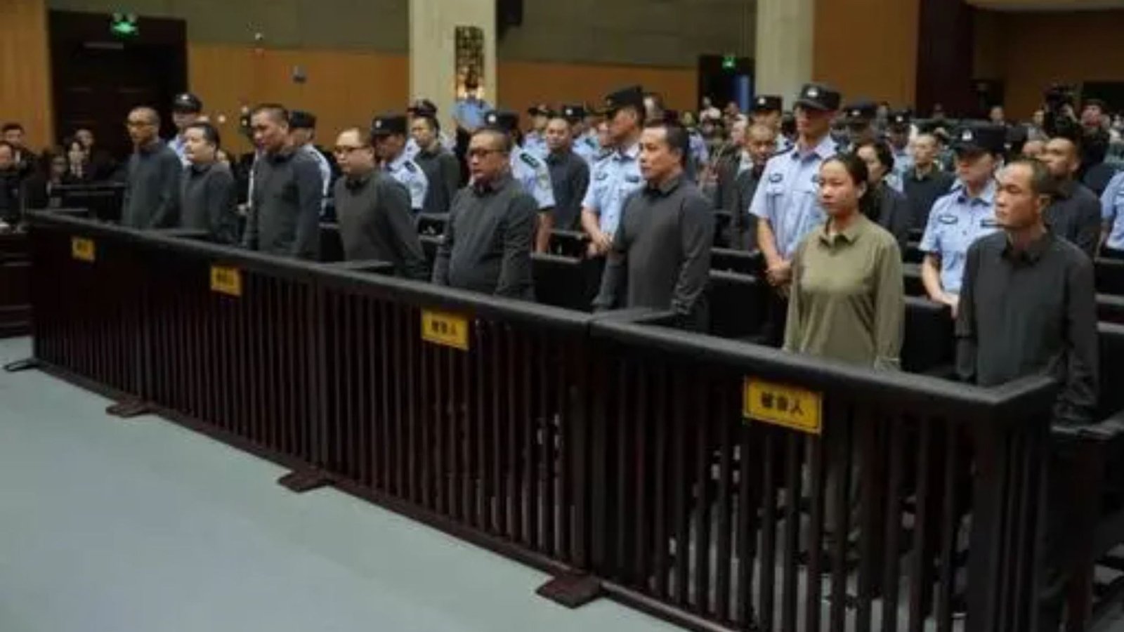 China venció a 11 miembros de la familia de la mafia después de romper el anillo gigante de ‘fábricas’ de estafas que robaron $ 1 mil millones