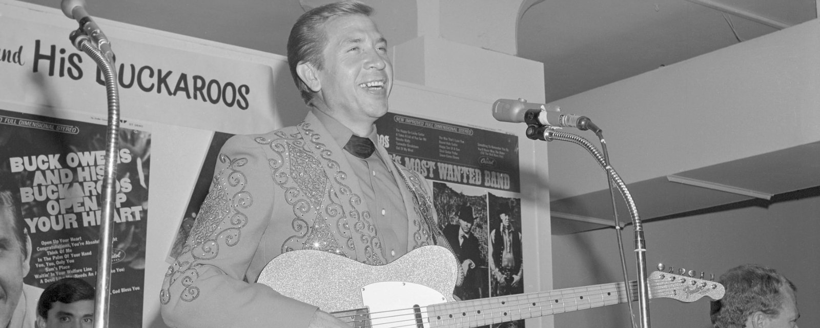 Country Archives, 1966: Book Poses trae el mayor éxito de su carrera para la audiencia nacional de televisión