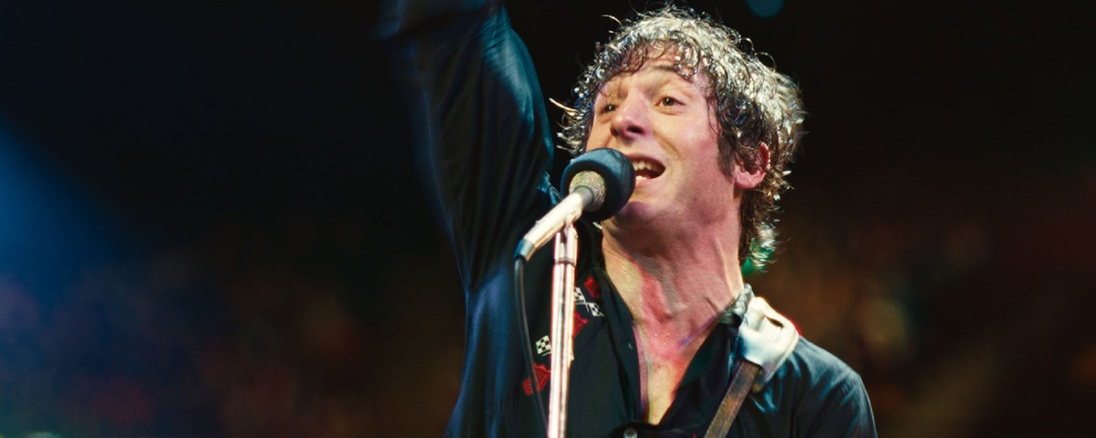 Escuche a Jeremy Allen White Singing ‘Nebraska’ Classic “Atlantic City” mientras canta el clásico de ‘Nebraska’ Classic “Atlantic City” para ‘Springstein’ desde cualquier lugar.