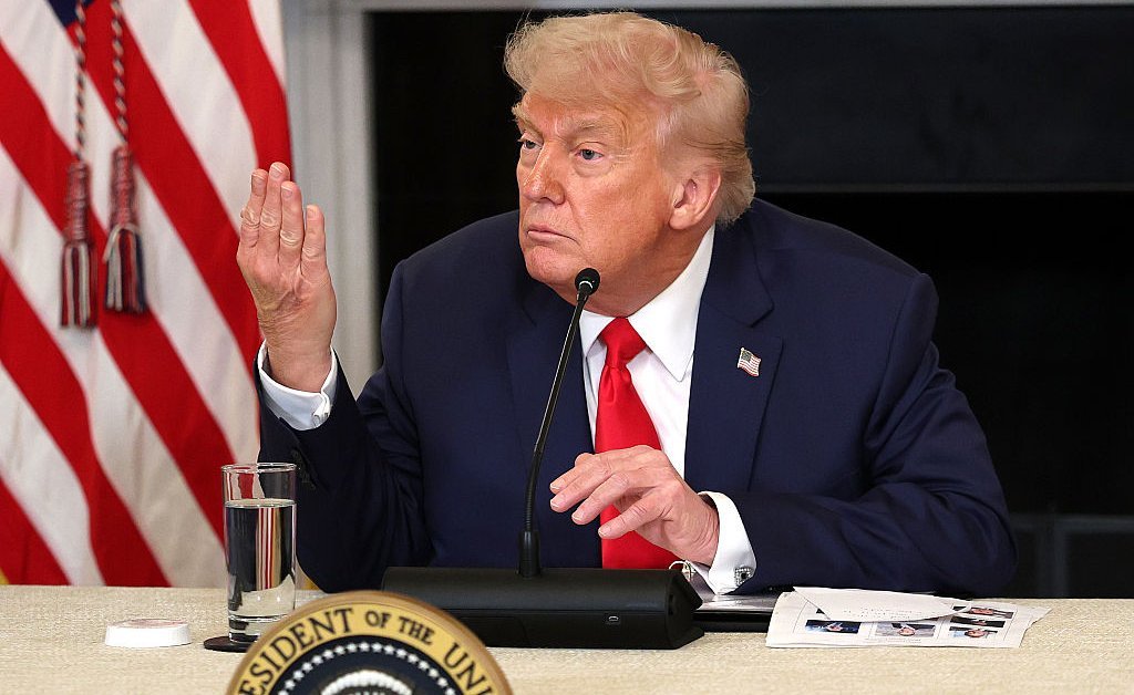 Qué saber sobre los ‘acuerdos comerciales’ de Trump cuando se acerca la última fecha de tarifa