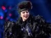 Lady Gaga interrompe show do Mayhem Ball depois que dançarina cai do palco
