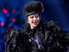 Lady Gaga interrompe show do Mayhem Ball depois que dançarina cai do palco